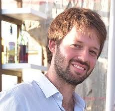 Gordon Hecker's Instagram, Twitter & Facebook