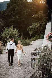 Hier fand die hochzeit von simone und pit statt und ich durfte die beiden mit einem hochzeitsfilm begleiten. Sommerhochzeit Gut Kaltenbrunn Am Tegernsee Hochzeitsfotograf Munchen