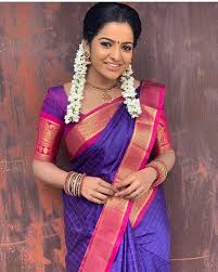The elder brother is married and his wife cares well for all the remaining brothers as their mother. Vj Chithra Serial Actress Latest Hd Photos Images Bio Wiki Age Pandian Stores Mullai Studymeter In 2020 Actresses Photoshoot Images Hd Photos