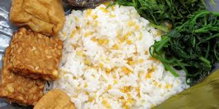Hal ini umum di berbagai wilayah/provinsi. Mengenal Makanan Pokok Beberapa Daerah Di Indonesia Pernah Coba Okezone Lifestyle