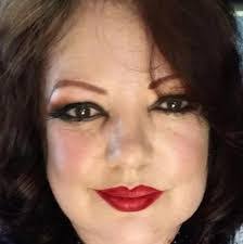 Elsie Horn's Instagram, Twitter & Facebook