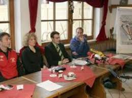 Sölden ist die flächengrößte gemeinde österreichs, mit 468 km² fläche und 3041 einwohnern (stand 1. Seilbahnungluck Witwe Fordert Schadenersatz Welt