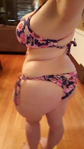 Mal Malloy: Mal walking around in bikini - Porn GIF Video | nenyda.com