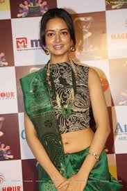 Shanvi srivastava, mtech signal processing, netaji subhas institute of technology (2021). Hot Navel Pics Of Actress Shanvi Srivastava So Spicy