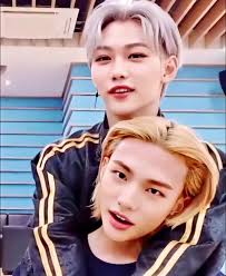 La neta el HyunLix es uno de mis ships favoritos. 🤭🥺❤️ -🪐