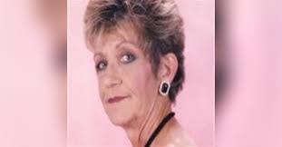 Brenda Batchelor's Instagram, Twitter & Facebook