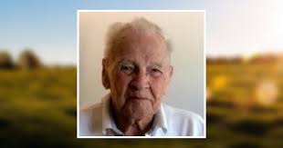 Amy Waltman's Instagram, Twitter & Facebook