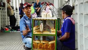 Berikut adalah 7 jenis paus dengan penampilan dan perilaku menarik yang wajib kamu ketahui jika diving adalah. Roti Liong Kuliner Jadul Pertahankan Cara Masak Lama Tanpa Mesin