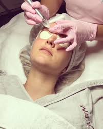 Peeling In Perfektion Microermabrasion Video Spa Gesicht Wellnessanwendungen Peeling