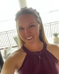 Brooke Darrow's Instagram, Twitter & Facebook