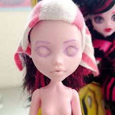 Tutorial: Doll Face Paint