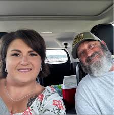 Queen's Palace Salon‎