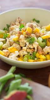 Gerosteter Blumenkohlsalat Mit Walnussen Rezept Gerosteter Blumenkohlsalat Blumenkohlsalat Gerichte Mit Blumenkohl