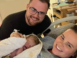 Rebecca Farnsworth Barlow (@rdfbarlow) • Instagram photos and videos