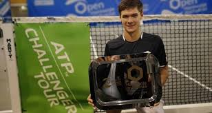 Watch official video highlights and full match replays from all of kamil majchrzak atp matches plus sign up to watch him play live. Majchrzak Takes First Atp Challenger Title At Open Harmonie Mutuelle Tennis Tourtalk