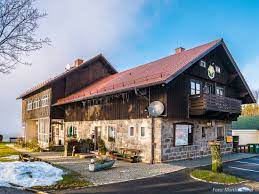 Sievert aus marktredwitz erbaut, die einweihungsfeier fand am 1. Fotos Das Marktredwitzer Haus Zwischen Pullenreuth Und Poppenreuth Gelegen Am 25 Dezember 2017 Kurz War Die Sonne Zum Vorschein Gekommen Die Fotogallerie Auf Huzern De