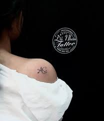 Pinterest에서 회원님만의 핀을 찾아 저장하세요. Hinh XÄƒm Mini á»Ÿ Vai ð˜ð˜ª ð˜¯ð˜© ð˜¹ð˜¢ ð˜® Ä'á»— Nhan Tattoo Studio Facebook