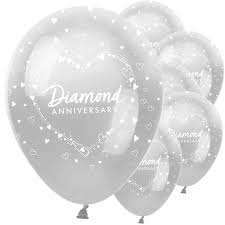 Die diamantene hochzeit ist ein sehr besonderes und außergewöhnliches familienfest. 60 Hochzeitstag Diamantene Hochzeit Luftballons Aus Latex 30cm Party City