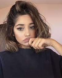 20 Modeles De Sourcils Hyper Canon Pour Vous Inspirer Les Eclaireuses Magnifiques Coiffures Cheveux Mi Long Cheveux Coiffure