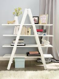 Mit Anleitung So Bauen Sie Aus Einer Leiter Ein Regal Wunderweib Regal Selber Bauen Alte Leiter Mobel Zum Selbermachen