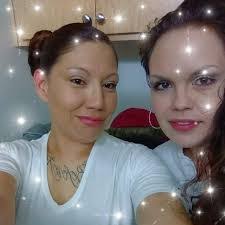 Shana Hatfield's Instagram, Twitter & Facebook