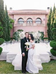 The pro dancer and her fiancé, who got engaged on burke's 34 th birthday last may, are working with celebrity wedding planner mindy weiss on the details for their wedding. Cheryl Burke On Being A Bridezilla For Her Wedding Glamour