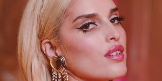 ELENA ROSE OBTIENE NOMINACIÓN A LOS LATIN GRAMMYs® EN LA CATEGORÍA  COMPOSITOR DEL AÑO