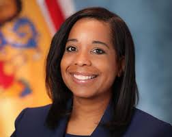 Amanda!! One of our very own Oakwood alumna, 2015 Biochemistry grad,  received her Doctorate in 2022 from New York Institute of Technology  College of Osteopathic Medicine at Arkansas State University, and now