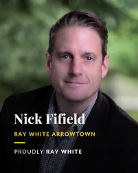 Big welcome to those that have recently moved to our group! Now, proudly  Ray White! 💛