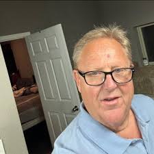 Will Pueblo Bonito cancel a reservation due to a booking glitch?