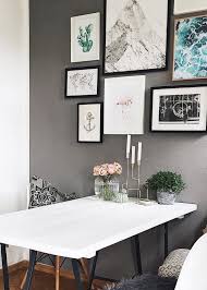 Grau In All Seinen Facetten Mit Einer Wand In Grau Bringt Ihr Passend Zu Eurem Individuellen Einricht Einrichtungsstil Wandbilder Schlafzimmer Wohnzimmer Grau