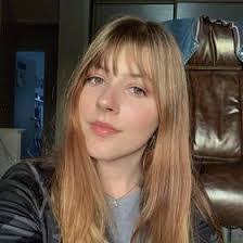 Katie Buckner's Instagram, Twitter & Facebook