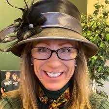 Dora Escalante's Instagram, Twitter & Facebook