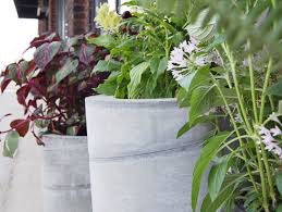 The curbs created are extremely durable and very economical. 17 Awesome Diy Concrete Garden Projects The Garden Glove
