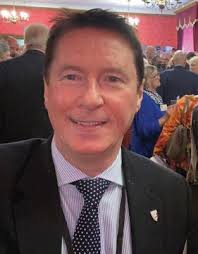 First dentist to give the Calman Lecture