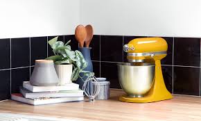 Wahrlich „klein, aber oho ist sie außerdem in verschiedenen schönen, neuen farben erhältlich. Container Door Ltd Kitchenaid Mini Stand Mixer Matte Grey 7