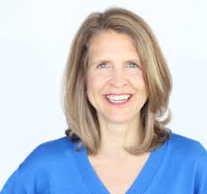 Sarah Fay's Instagram, Twitter & Facebook