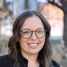 Katrina Hunt — The Baird Group with lpt Realty