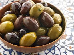 Cure Your Own Ripe Olives Greek Style Recette Bon Appetit Alimentation Appetit
