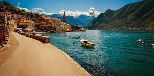 Дочери премьера черногории пожаловались на травлю в сербских сми. Sailing Vacation In Montenegro Sailica Com