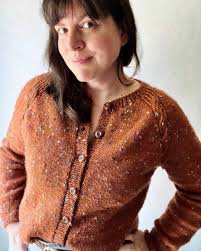 Two moods, one beautiful pattern ✨ Riddy by @nclknits is a versatile design  that couldn't make up its mind… so Nadia made both! This top-down pattern  includes instructions for a sweater and