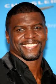 A alguien más le pilla un poco desprevenido cuando ve una foto de Terry  Crews con pelo o soy solo yo? : r/brooklynninenine