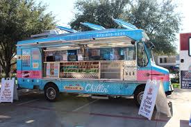 While The Colors Aren T Really What We Re Going For I Love The Typographic Style Cuisine De Rue Cuisine Food Truck