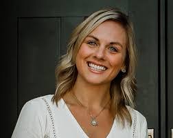 Leigh Wiley's Instagram, Twitter & Facebook