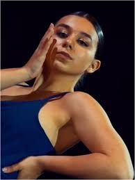 Pap, ik wil graag professioneel gaan dansen!'… Eerlijk is eerlijk, ik moest  wel even slikken bij het horen van die boodschap. Ze deed immers het VWO en  koerste in mijn beleving af