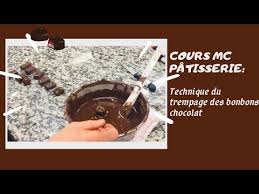 cours mc patisserie technique du trempage des bonbons chocolat youtube en 2021 bonbon chocolat patisserie