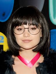 Black bob clearance cosplay wig