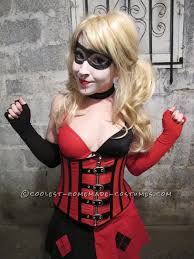 Add black eyeliner and mascara to make it pop. Coolest Homemade Harley Quinn Costumes