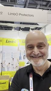 Bex Tarrant's Instagram, Twitter & Facebook