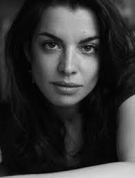 Anna Coll's Instagram, Twitter & Facebook